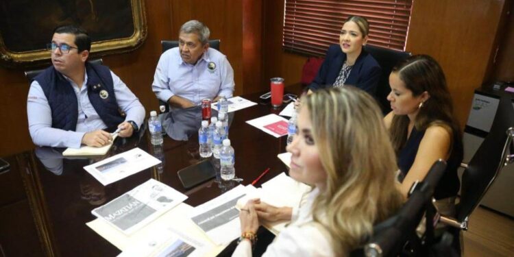 Gobierno de Mazatlán establece estrategias para impulsar el turismo de cruceros