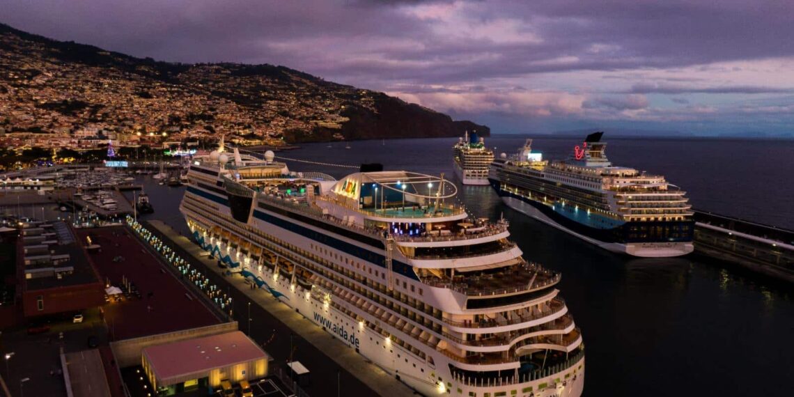 Aumentan las pernoctaciones de cruceros en el Puerto de Funchal