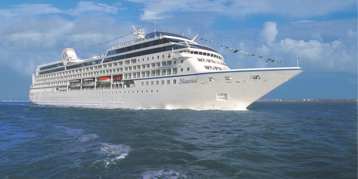 Indetur celebra el arribo del crucero Náutica a Santa Marta