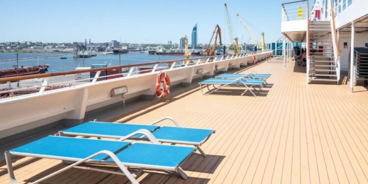 Arrancó la temporada 24/25 de cruceros en el puerto de Buenos Aires