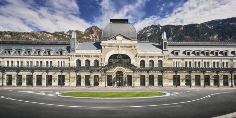 El lujo de dormir en pleno Pirineo aragonés