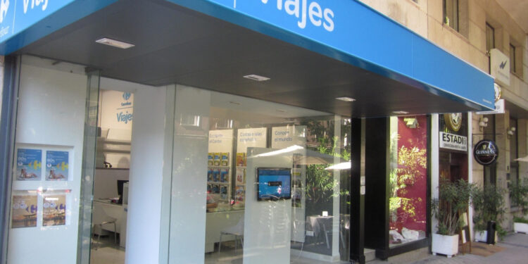 Las agencias de viajes alertan de fallos en el nuevo registro de viajeros de Marlaska