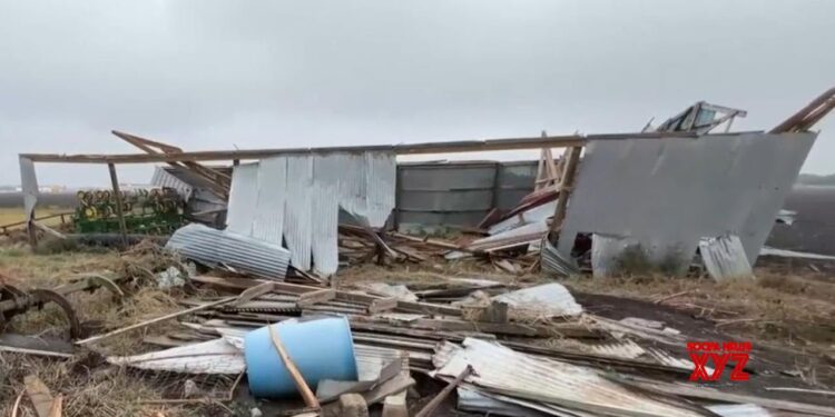 El mal tiempo provoca retrasos en los viajes en EE. UU. (Vídeo)