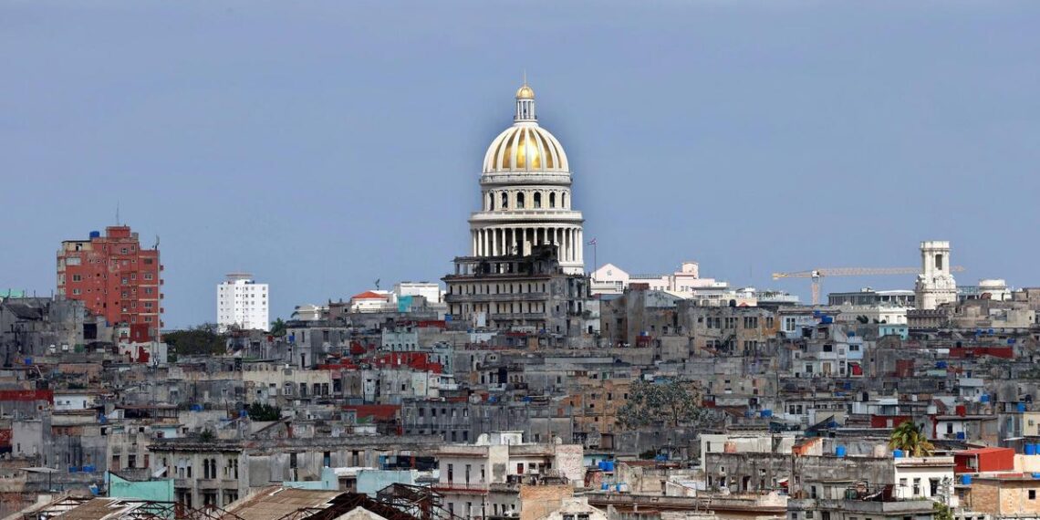 Las agencias de viajes optan por ofrecer hoteles de gran lujo en Cuba para paliar la crisis de suministros.