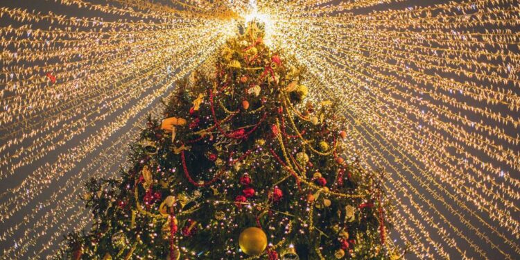 Los mejores destinos de España para una escapada en Navidad según los expertos