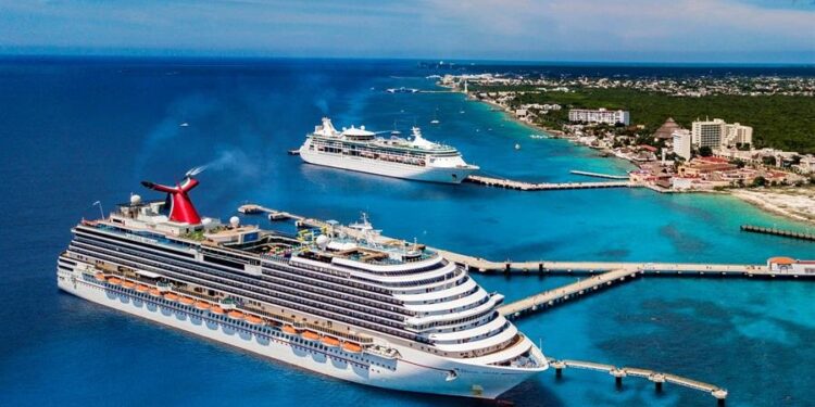 México podría cobrar a cruceros 42 dólares por pasajero que arribe a sus puertos