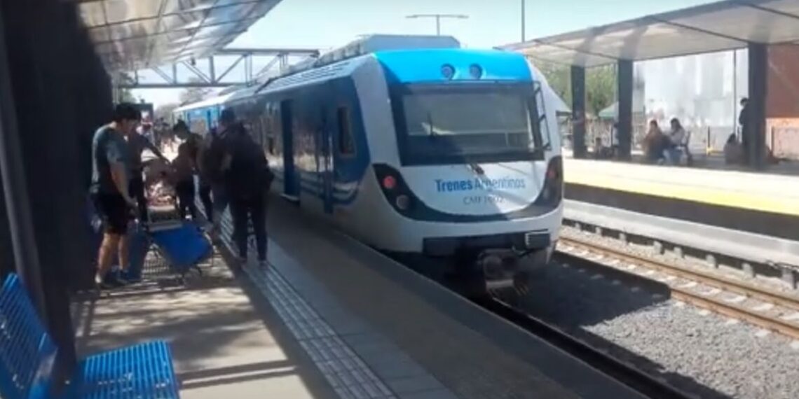Por tercer domingo consecutivo, menos trenes entre Tapiales y Marinos del Crucero General Belgrano