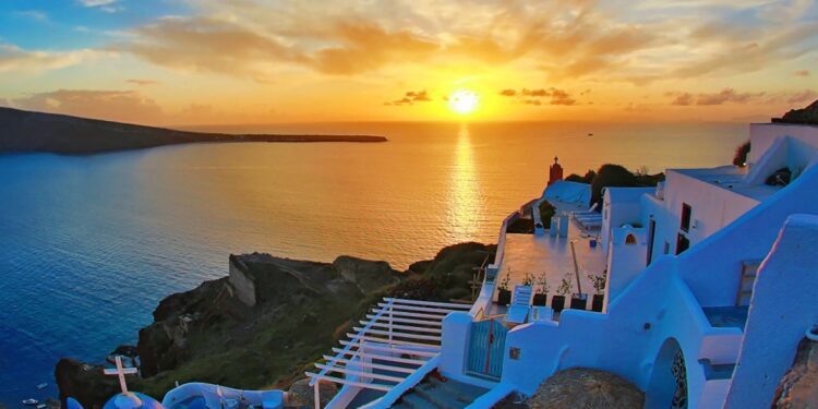 Nuevas medidas fiscales para los visitantes de cruceros de Grecia en 2025