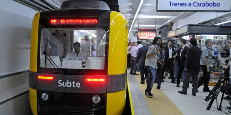 Subte, transporte público. Foto: NA
