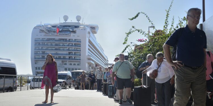 Río de Janeiro recibirá a 74 mil turistas en cruceros en diciembre