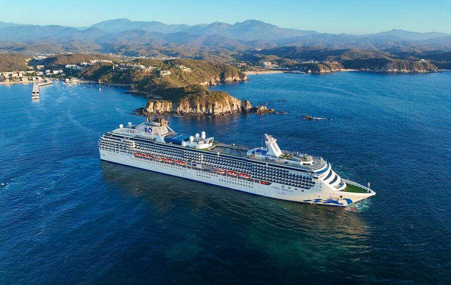 Esperan más de 52 mdp en derrama económica por arribo de cruceros en Oaxaca