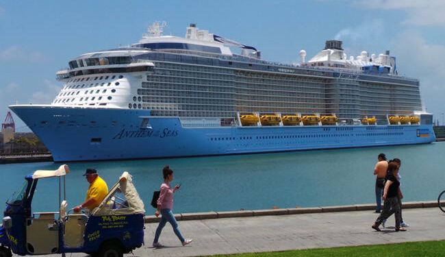 Sheinbaum pide calma tras anuncio de que turistas que lleguen en crucero deberán pagar 42 dólares – Dossier Político