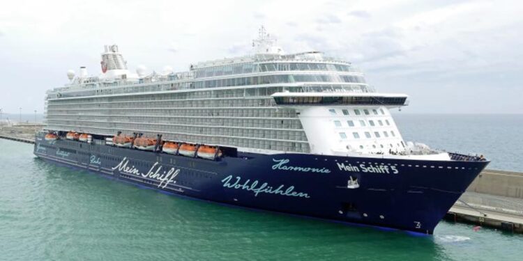 Nuevo susto en un crucero en Canarias