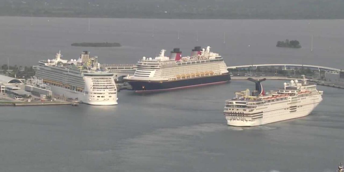 Un hombre se cayó por la borda en un crucero en las Bahamas durante las vacaciones de Navidad
