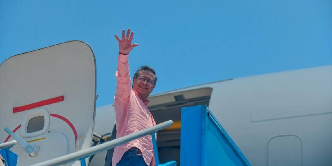 ¿Y la austeridad? Viajes de Petro al exterior suman $7.870 millones