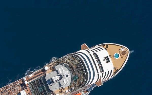 El MSC Magnifica inició el MSC World Cruise 2025 desde Barcelona - Cruceros