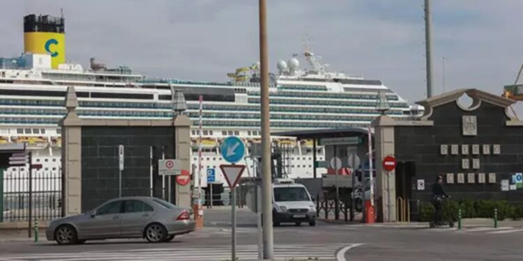 Nueva marca en pasajeros de cruceros del Puerto de Cádiz