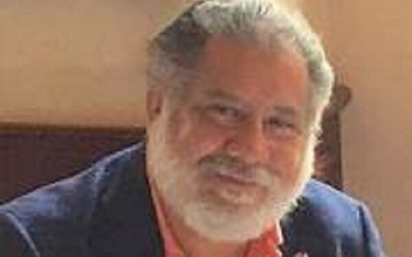 Al Buen Entendedor… Ajenos o inmersos en Política.