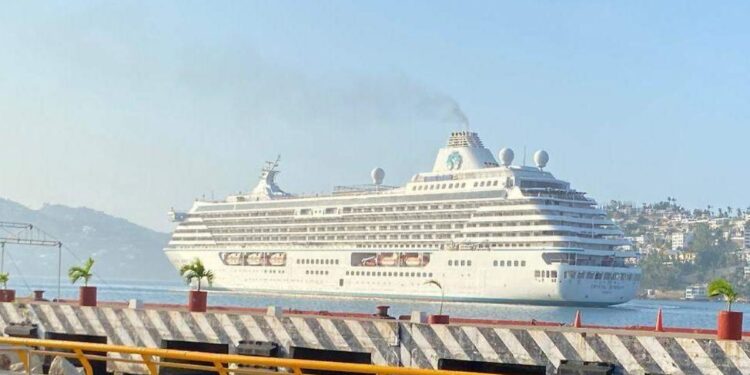 Acapulco retoma el arribo de cruceros tras dos huracanes - El Sol de Acapulco