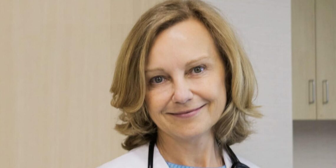 La cardióloga Elizabeth Klodas de la Clínica Mayo y el centro Johns Hopkins.