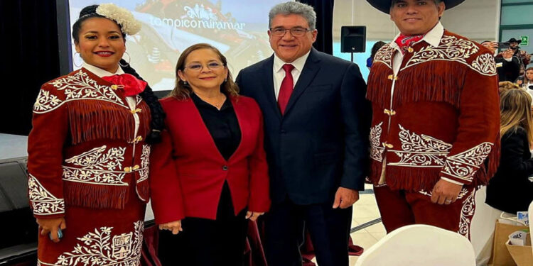 Promueve Armando Martínez a Altamira en la Ciudad de México
