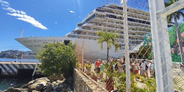 Llega segundo crucero de la temporada Acapulco. - El Sol de Acapulco