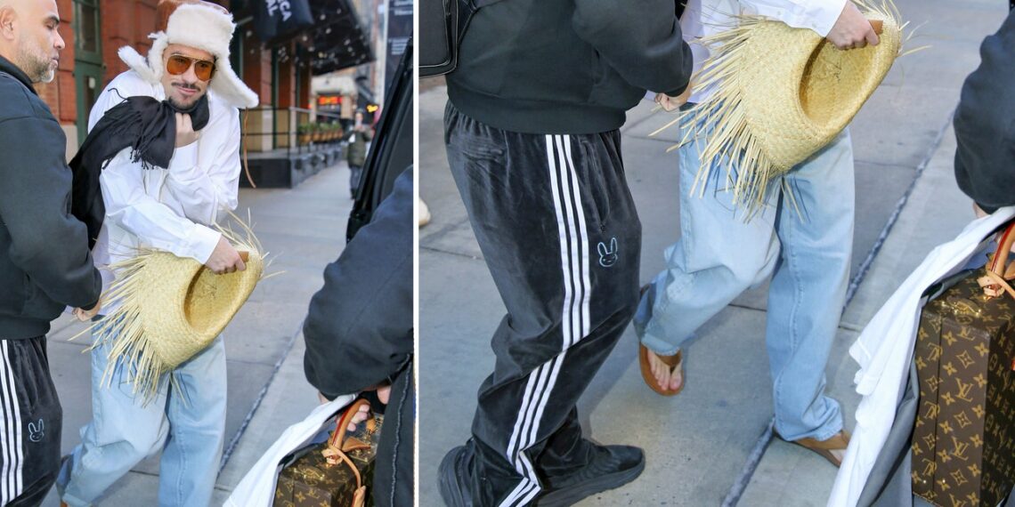 Bad Bunny desafía los días de frío con blusa blanca, jeans y sandalias havaianas en Nueva York