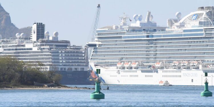 Cierra 2024 con el arribo de 122 cruceros con mas 470 mil pasajeros - El Sol de Mazatlán