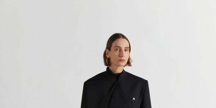 Co Pre-Fall 2025 Collection | Vogue