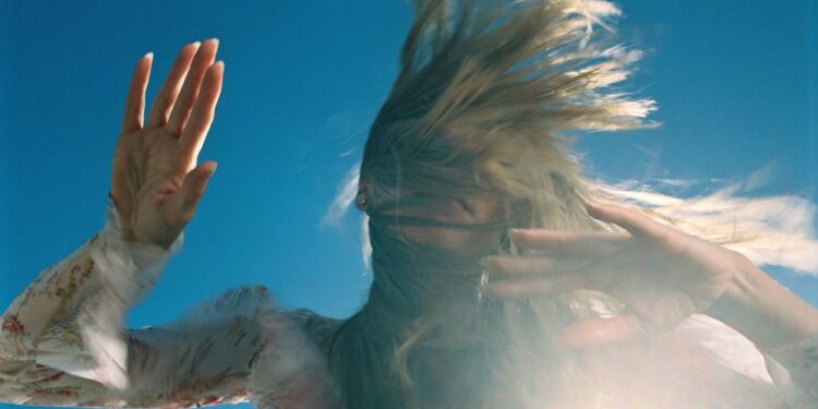How Exposing Yourself to Natural Light In the Morning Can Majorly Improve Your Health