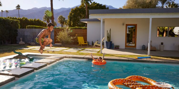 Tips para cumplir tus propósitos de viaje en 2025