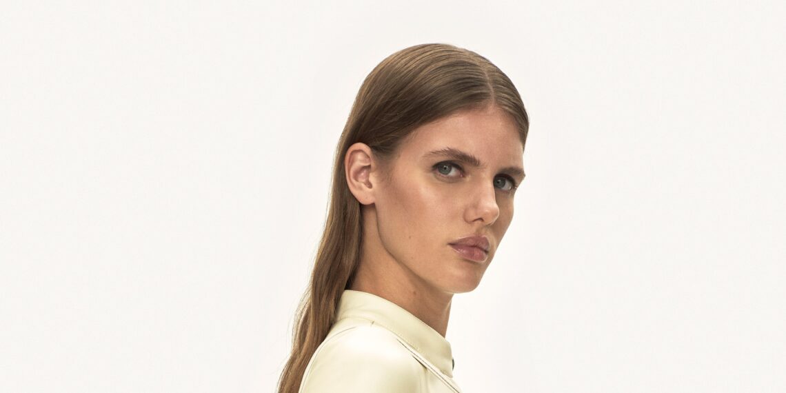 Courrèges Pre-Fall 2025 Collection | Vogue