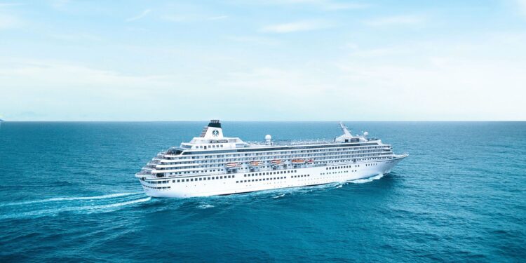 Crystal presenta su crucero Vuelta al Mundo 2027 a bordo del Crystal Serenity