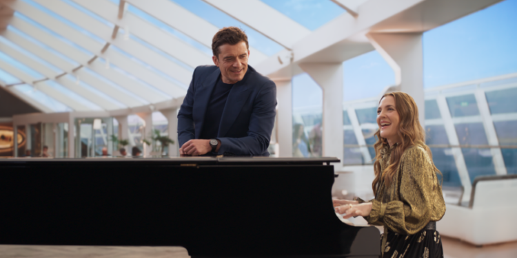 Drew Barrymore y Orlando Bloom en anuncio de MSC