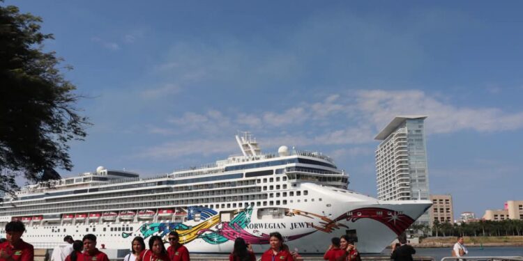 Traerá enero 20 cruceros a Puerto Vallarta
