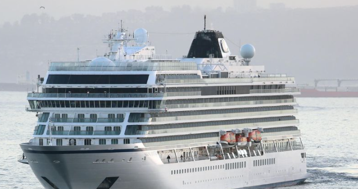 Crucero permanecerá dos noches en Puerto de Valparaíso