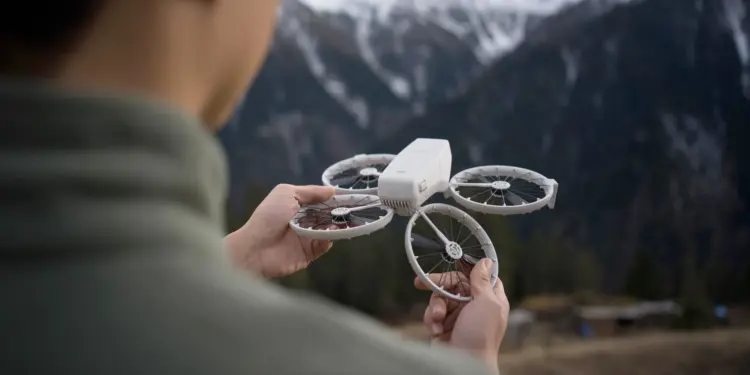 El dron plegable y ligero ideal para viajes