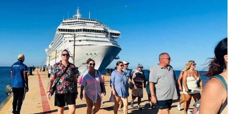 Puerto de Cabo Rojo recibe su tercer crucero de este año
