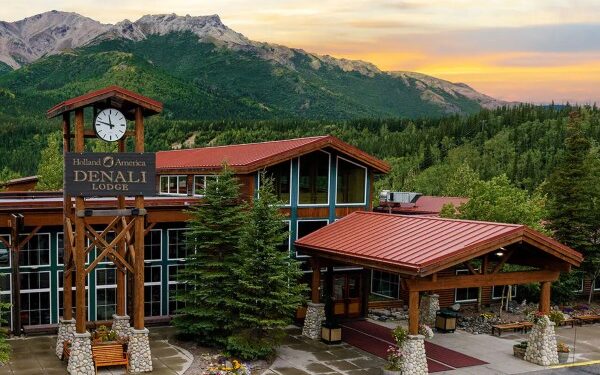 Holland America Line anuncia expansión plurianual de USD 70 millones para mejorar Denali Lodge y Alaska Cruisetours