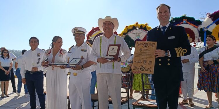 Huatulco recibe el primer crucero del año: un impulso a la economía local