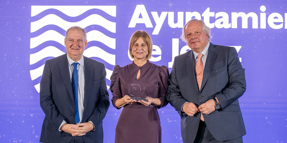 La alcaldesa recoge el Premio Q 2025 del ICTE “un revulsivo para continuar avanzando en la calidad y sostenibilidad de la industria turística”