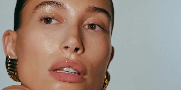 15 Best Hydrating Serums of 2025 to Moisturize and Replenish Skin