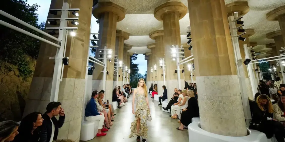 Louis Vuitton anuncia fecha para su desfile crucero para 2026
