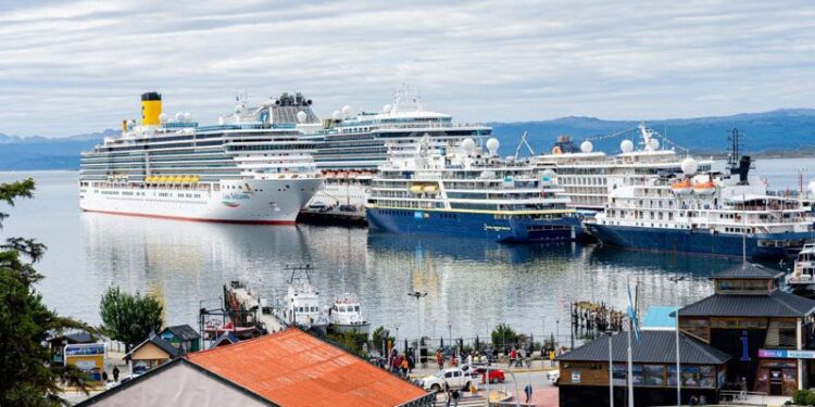 Más de 57 mil pasajeros arribaron al Puerto de Ushuaia