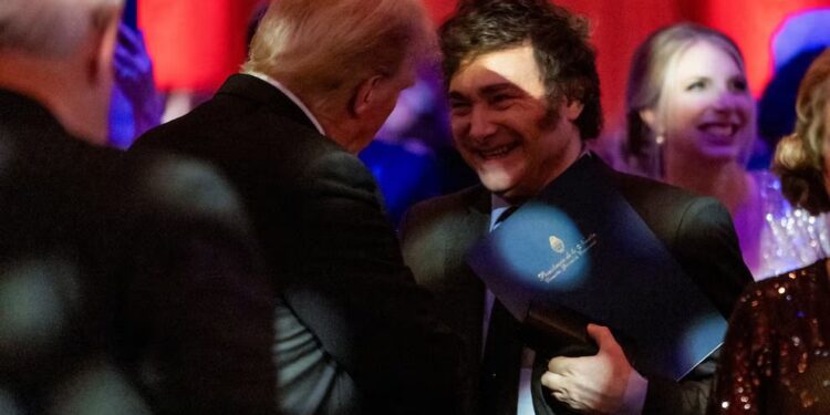 Milei firmó un DNU para autorizar sus viajes a la asunción de Donald Trump y al Foro de Davos
