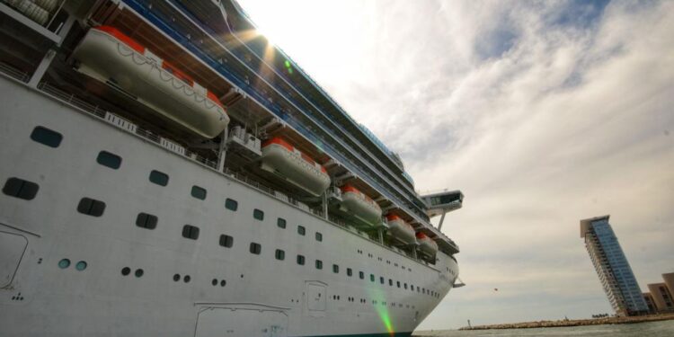 Recibirá Puerto Vallarta 13 cruceros durante febrero