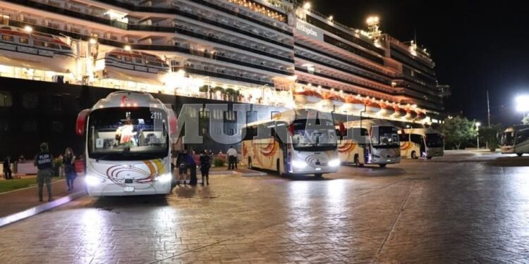 Recibe Puerto Vallarta 548 mil pasajeros de cruceros en 2024