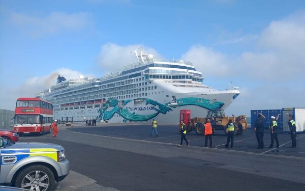 Reino Unido: 60 cruceros reservan arribo a Puerto de Portland este año