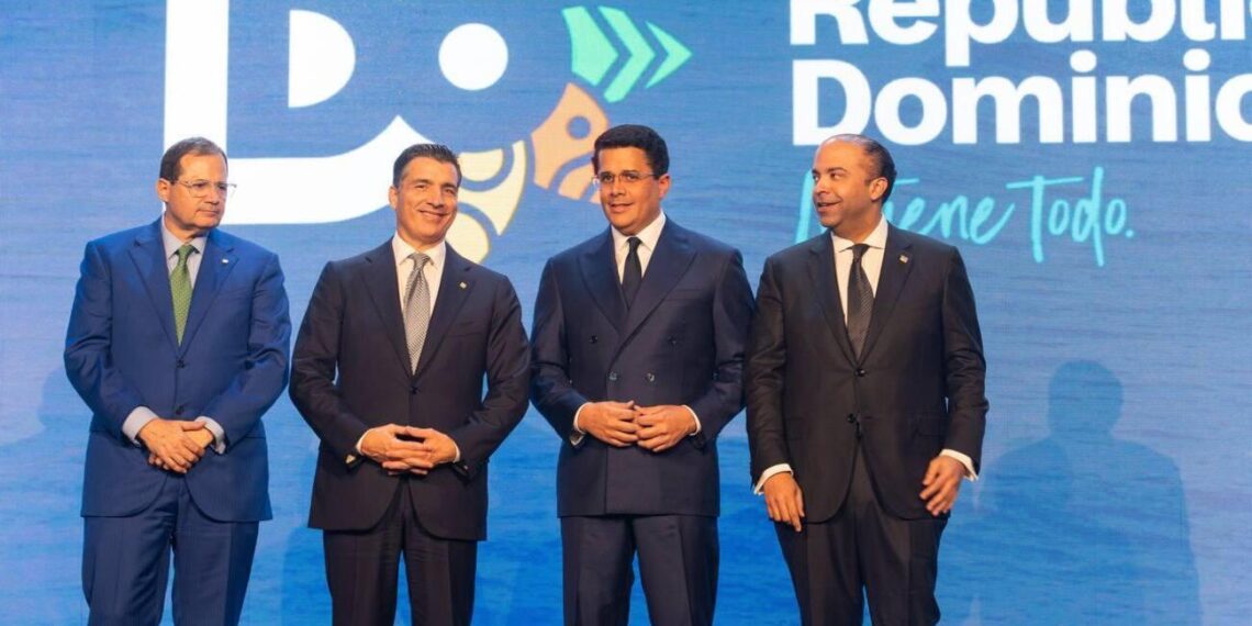 Ministerio de Turismo relanza la marca República Dominicana ante cientos de turoperadores en Madrid