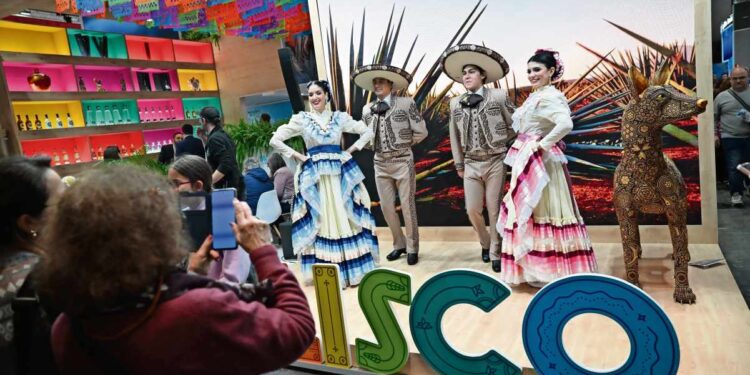 Pabellón de México en la Feria Internacional de Turismo, que abrió sus puertas al público con representación de 156 países 26 de enero. Foto: Fernando Villar / EFE